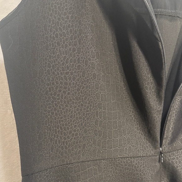 Cabi Women's Black Bustier Peplum Top With Zipper Back - Picture 4 of 4